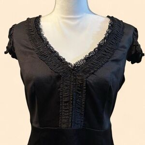 Black Lace Trim Ruched Blouse 🖤